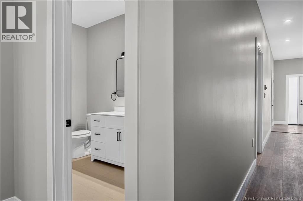 A Oakhill Crescent - 4
