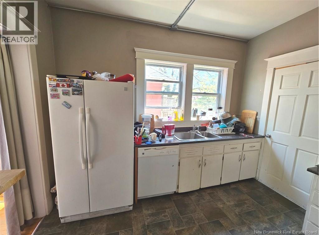 354 Cameron Street - 4
