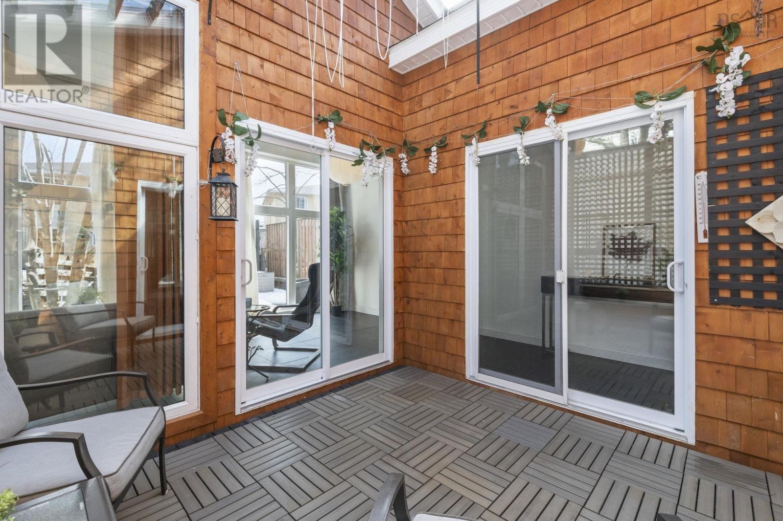 11 McFatridge Road - 29
