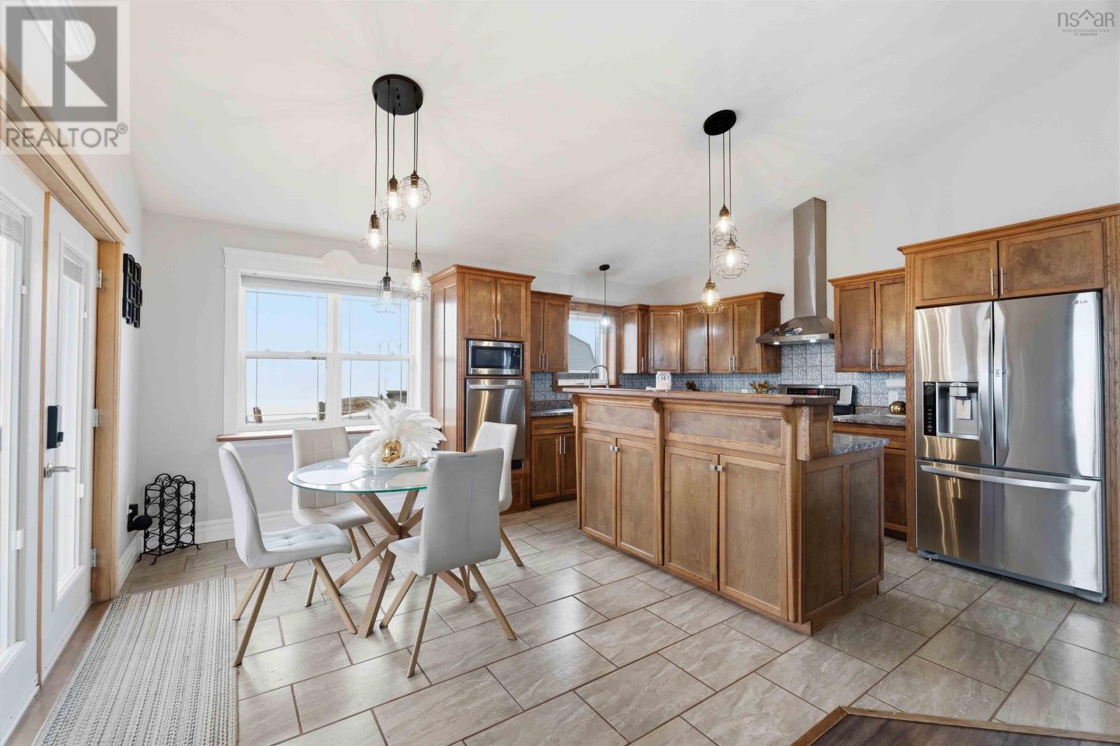 1476 Highway 360 - 11