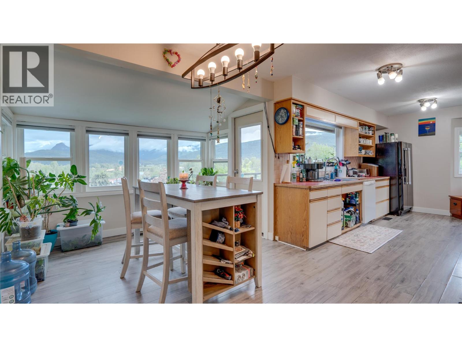 2025 Catt Avenue - 11