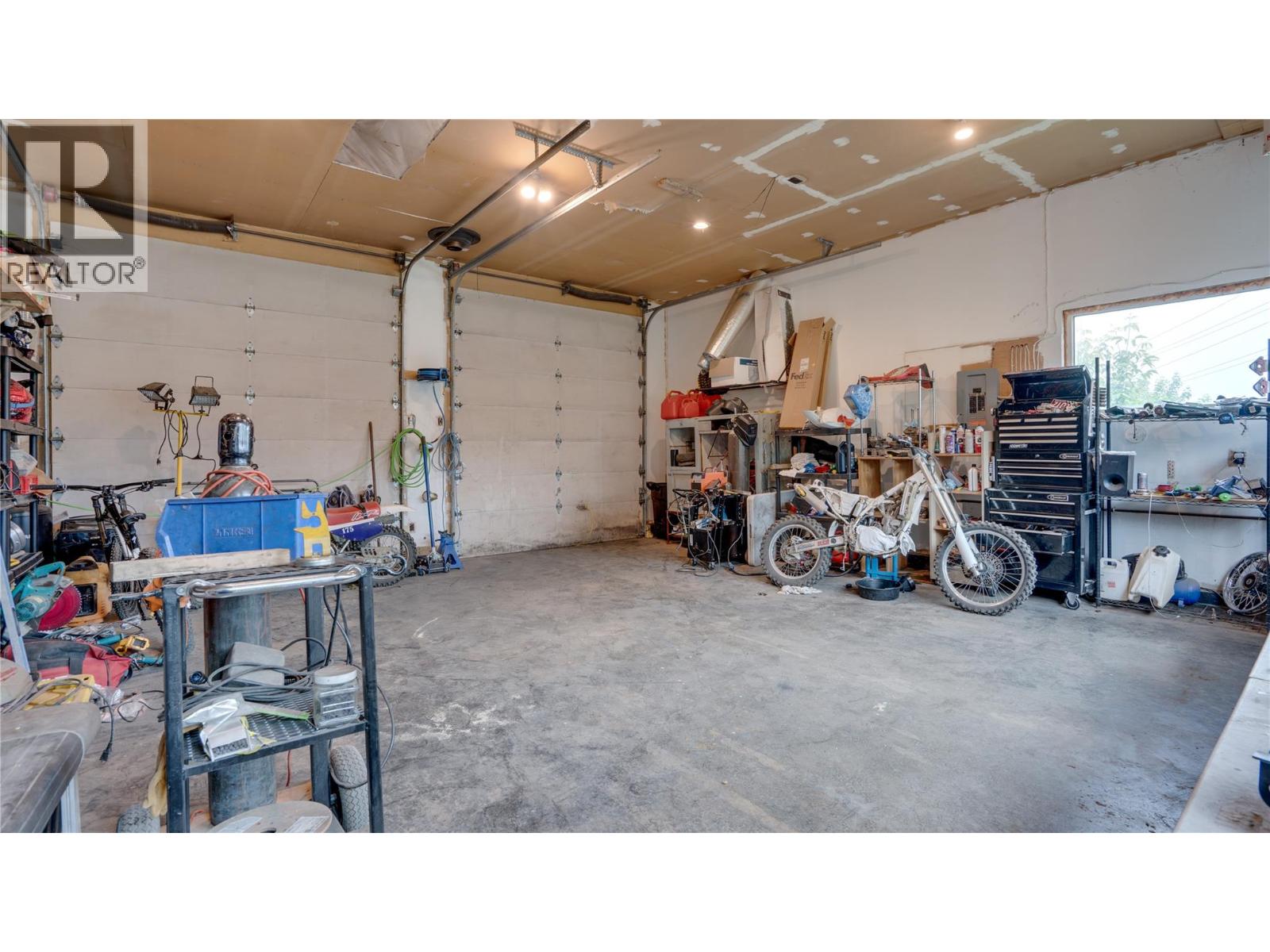 2025 Catt Avenue - 36
