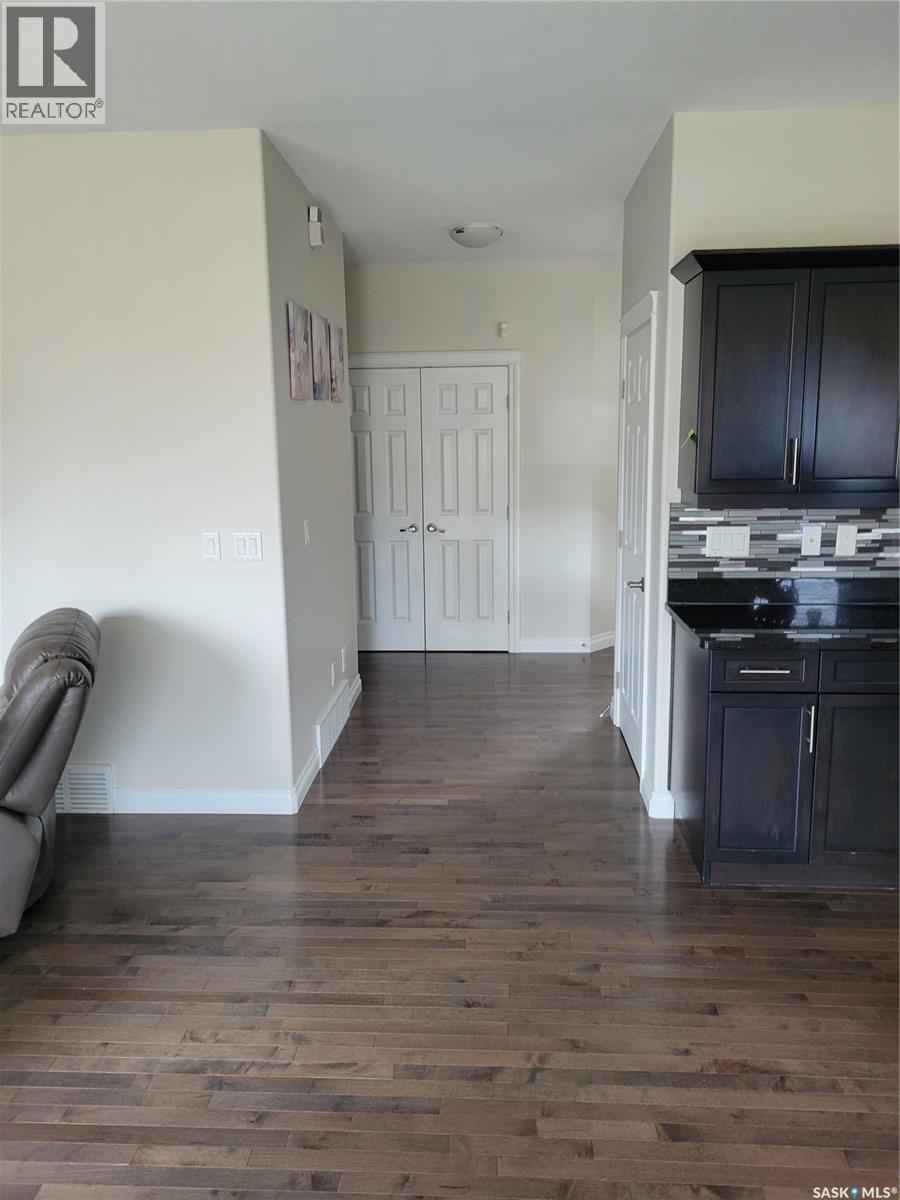 718 Patrick BAY - 17