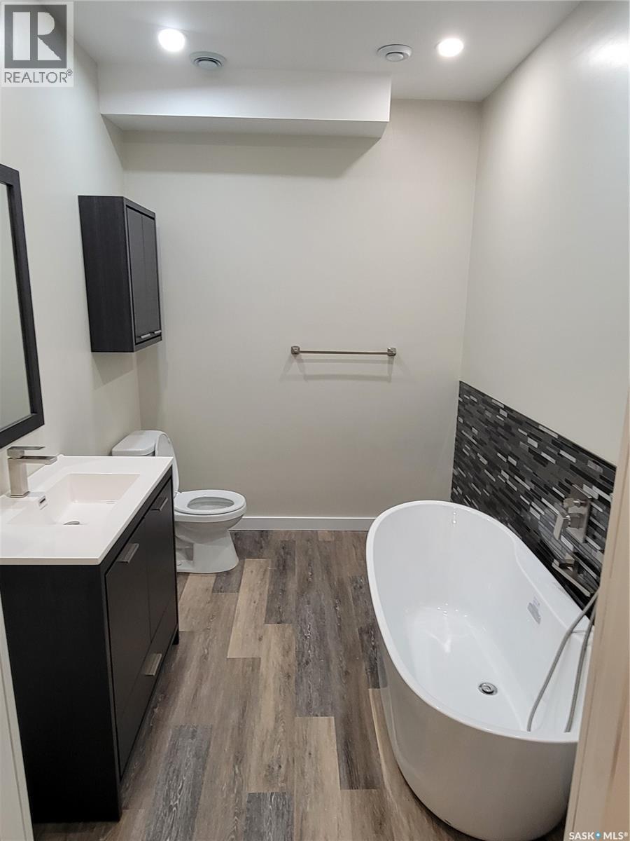 718 Patrick BAY - 29