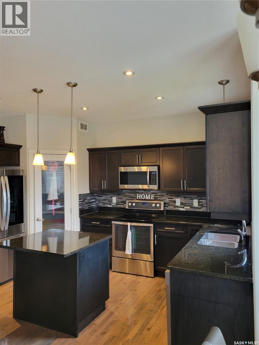 718 Patrick BAY - 5