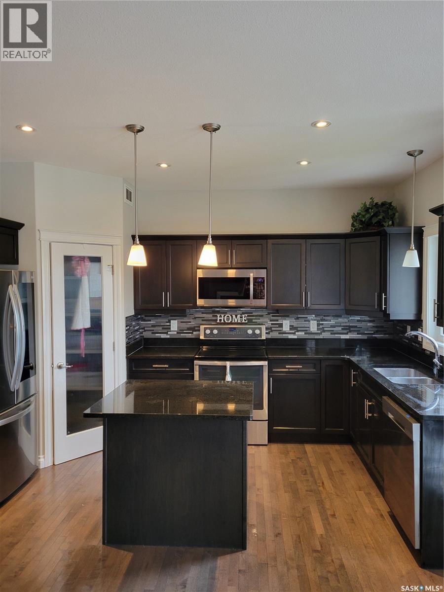 718 Patrick BAY - 9