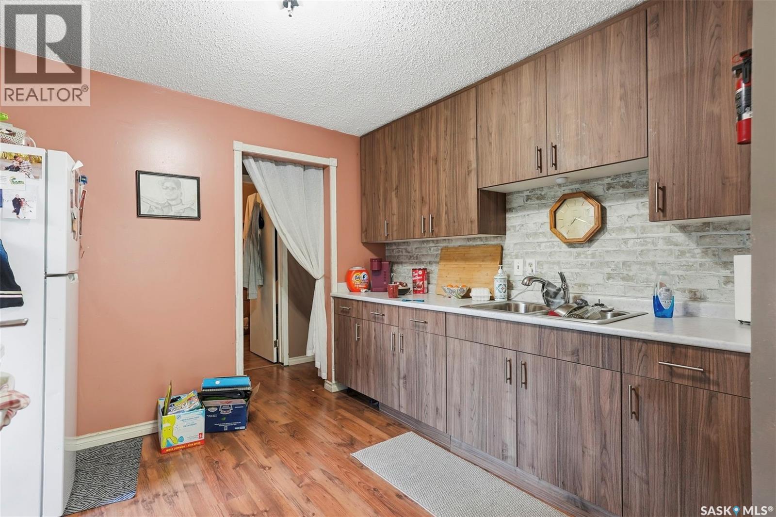 817 8th AVENUE N - 17