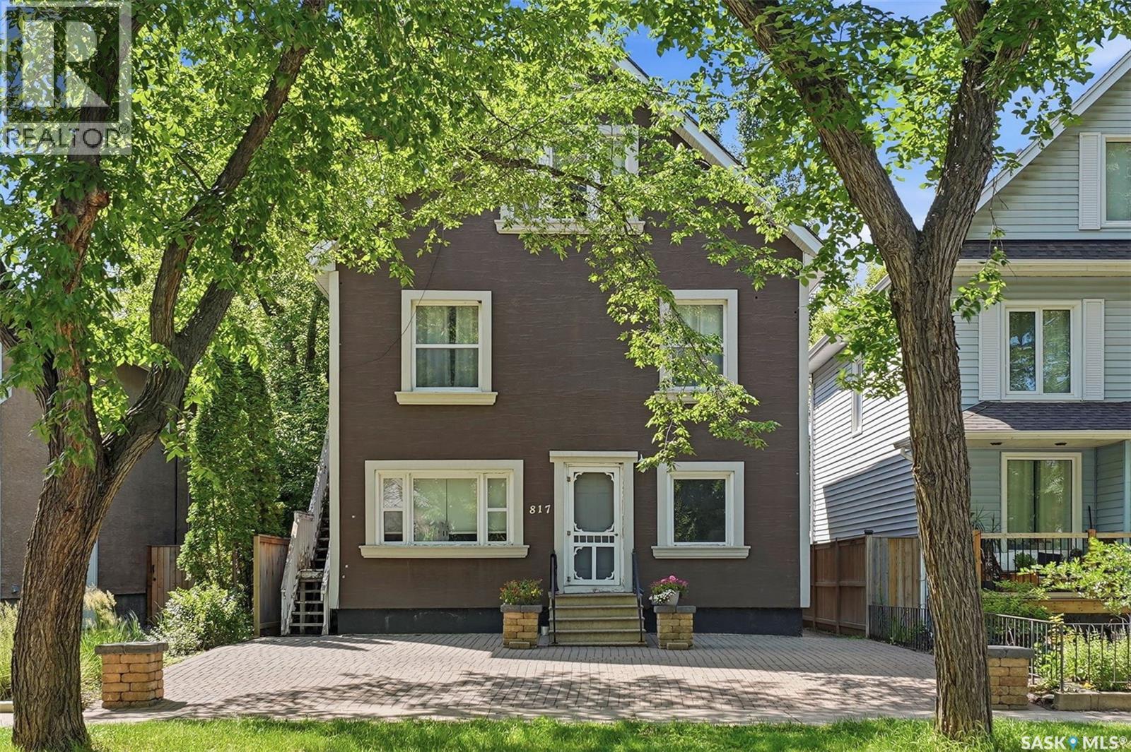 817 8th AVENUE N - 2