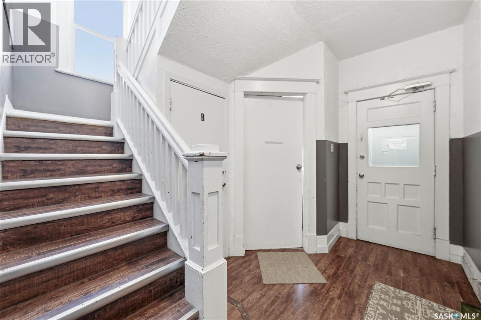 817 8th AVENUE N - 4