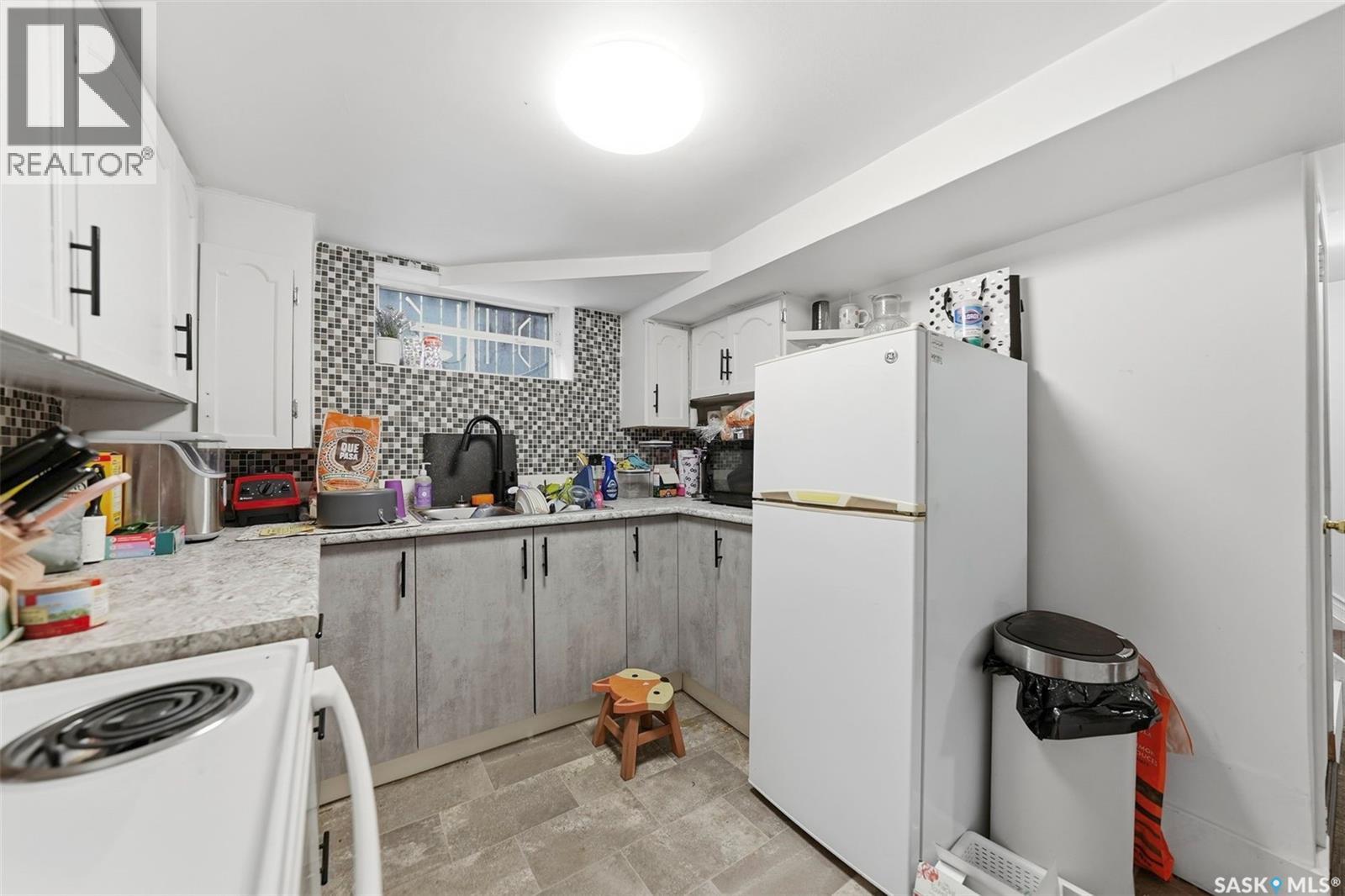 817 8th AVENUE N - 41