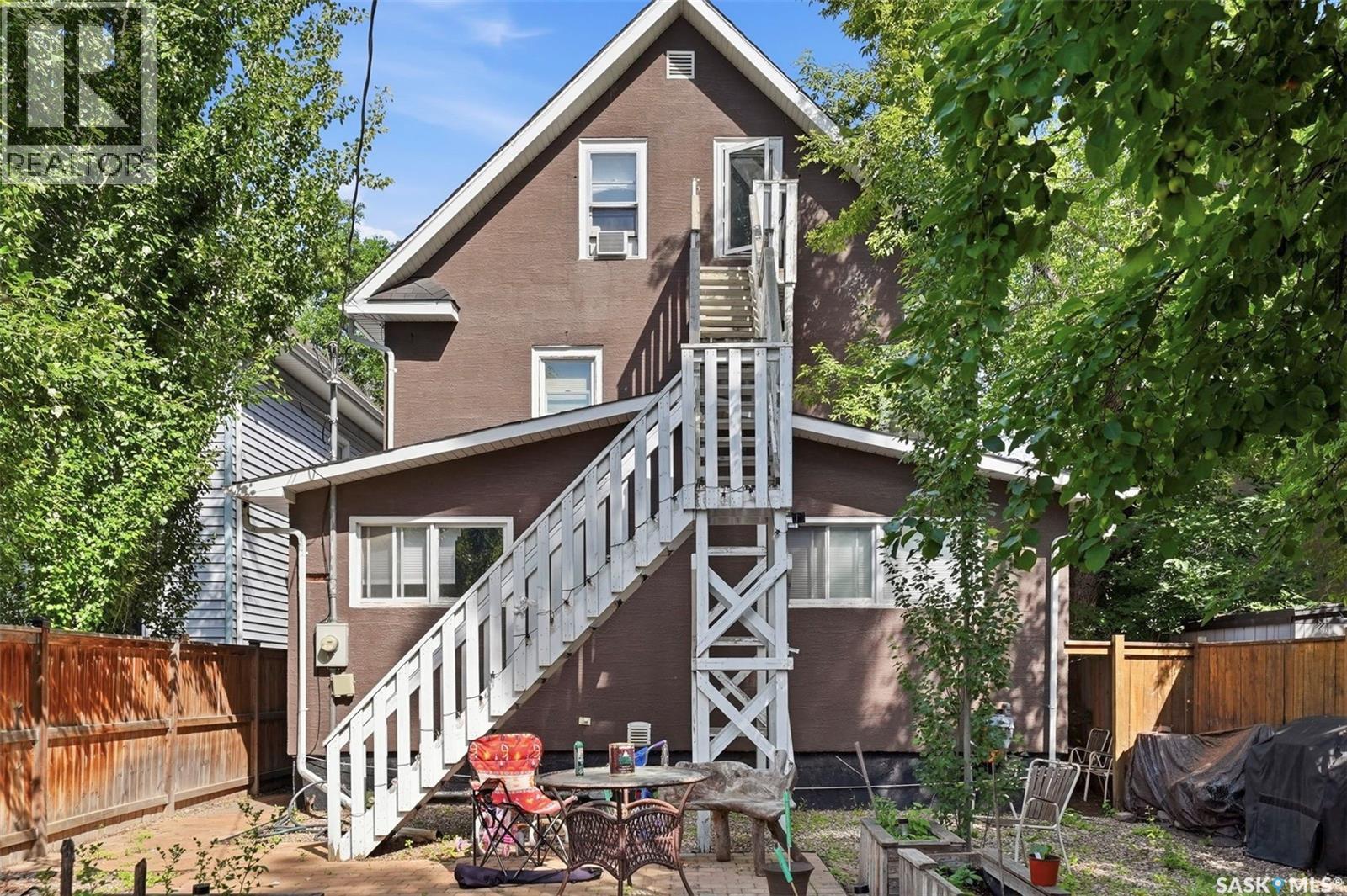 817 8th AVENUE N - 48