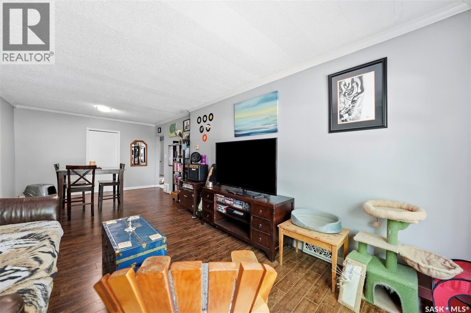 817 8th AVENUE N - 5