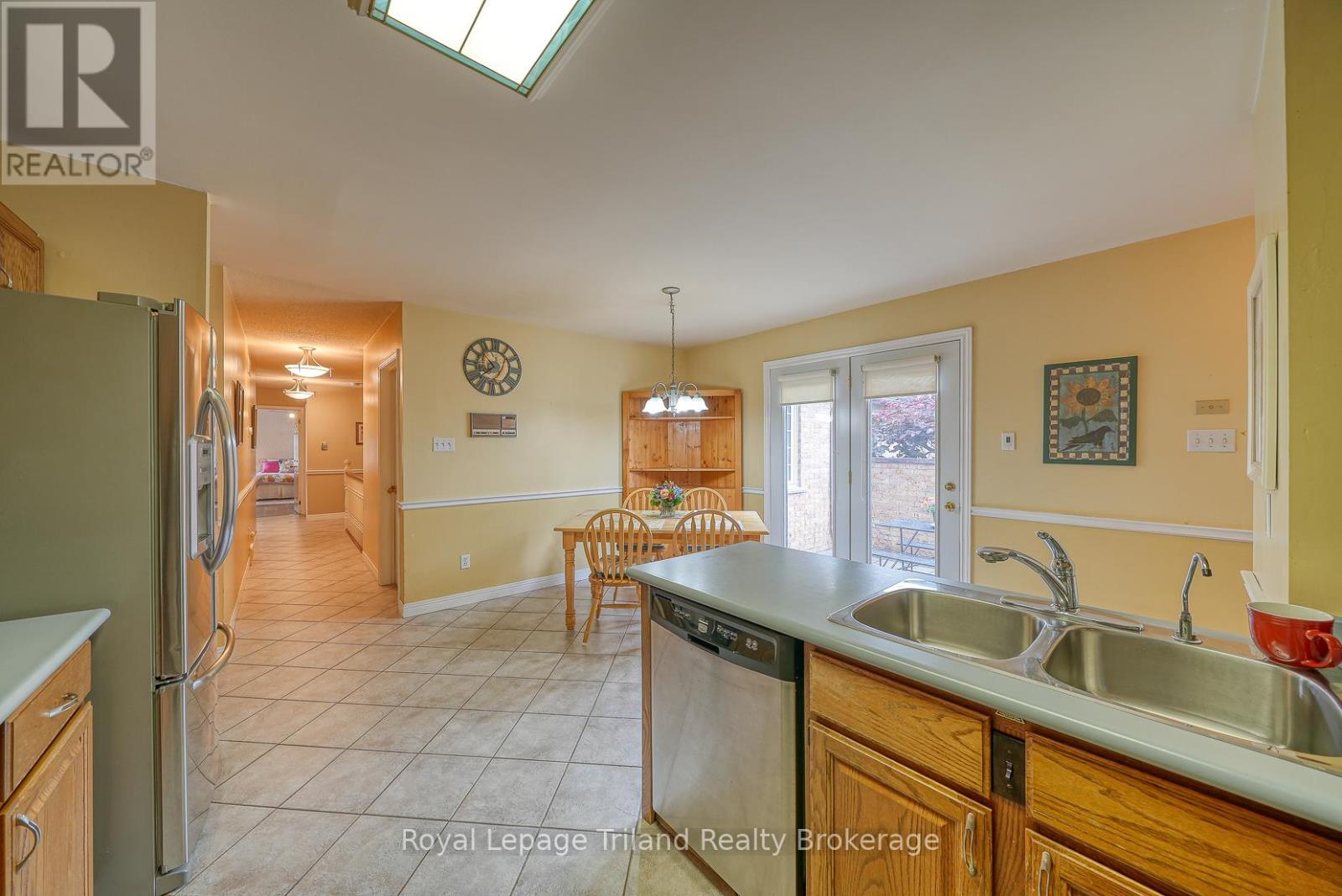 623 LANSDOWNE AVENUE - 16