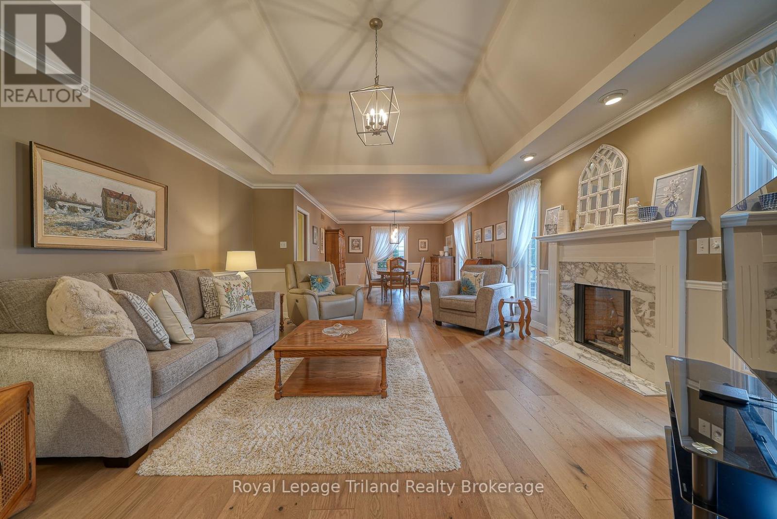 623 LANSDOWNE AVENUE - 11