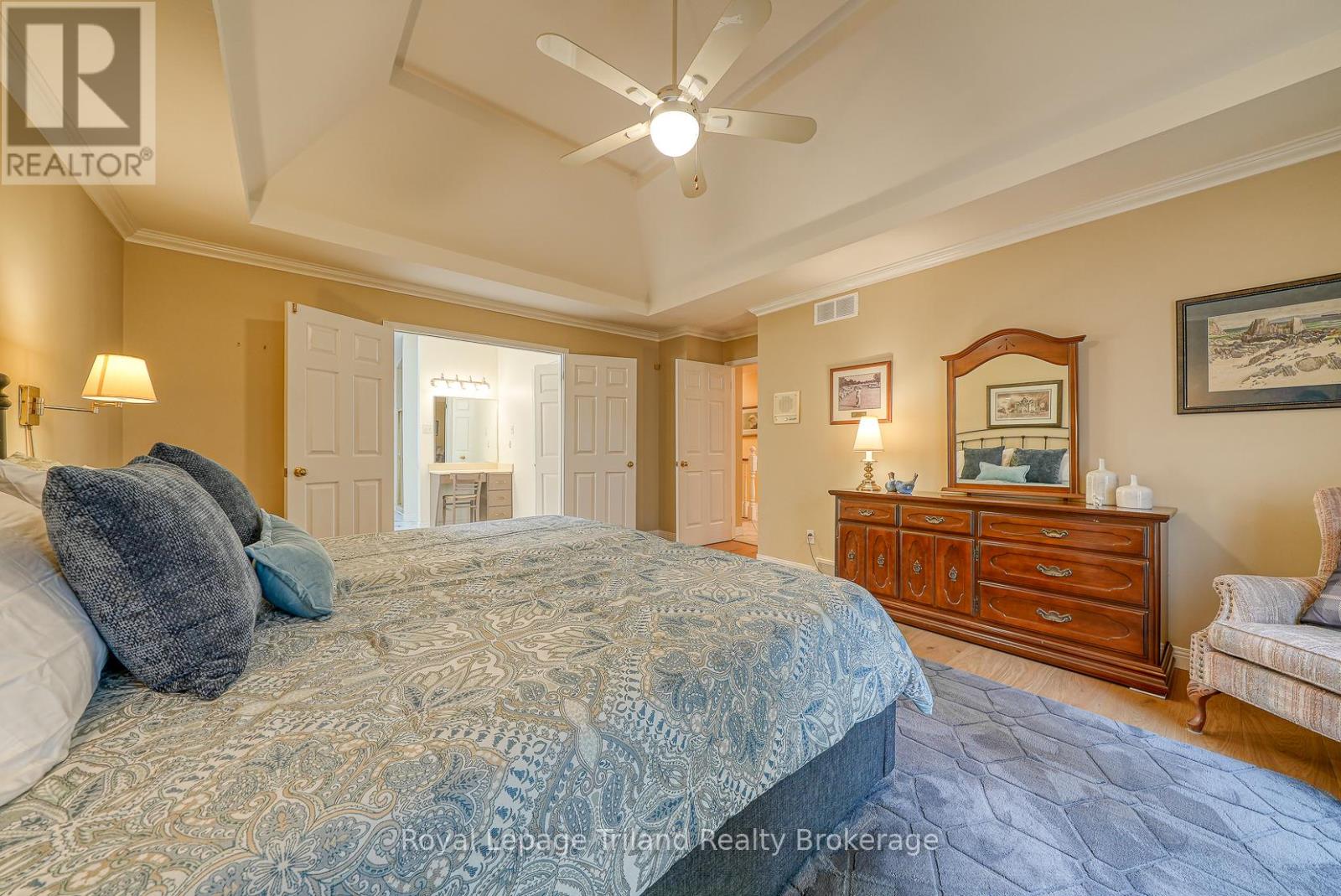623 LANSDOWNE AVENUE - 26
