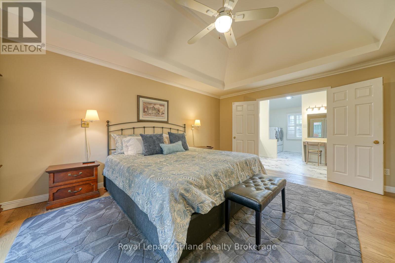 623 LANSDOWNE AVENUE - 25