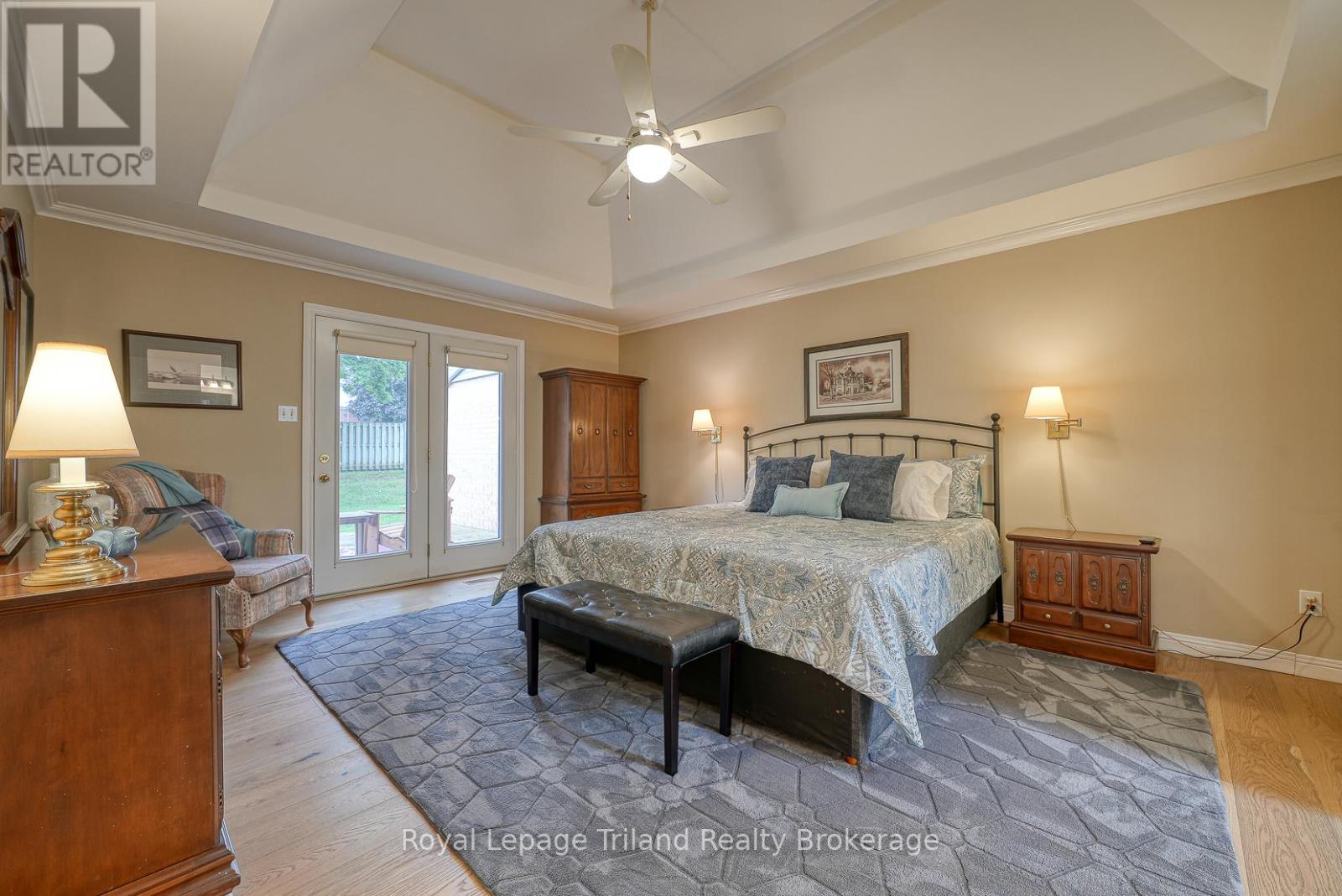 623 LANSDOWNE AVENUE - 24