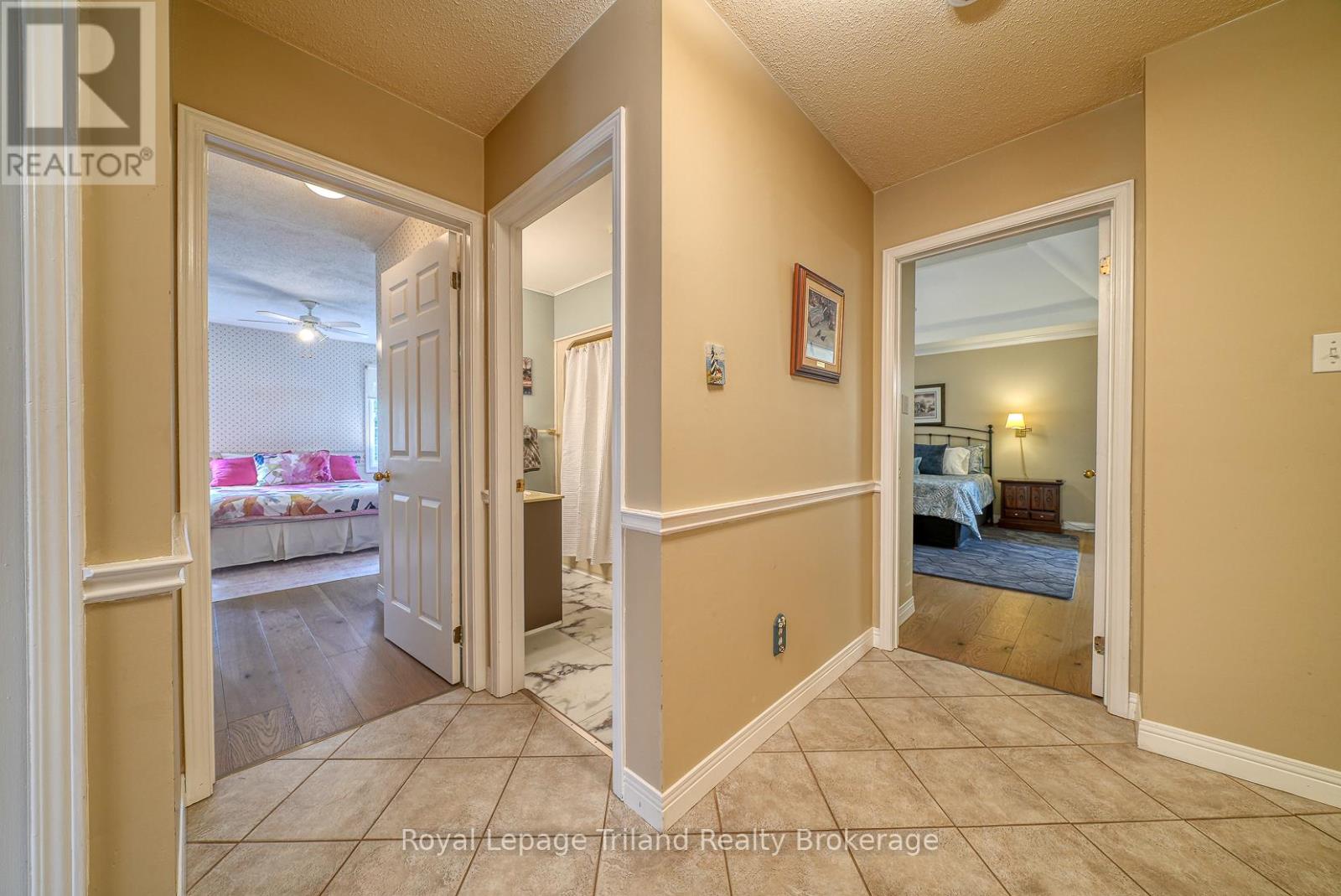 623 LANSDOWNE AVENUE - 22