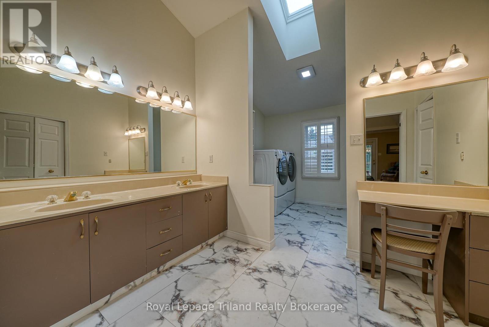 623 LANSDOWNE AVENUE - 29