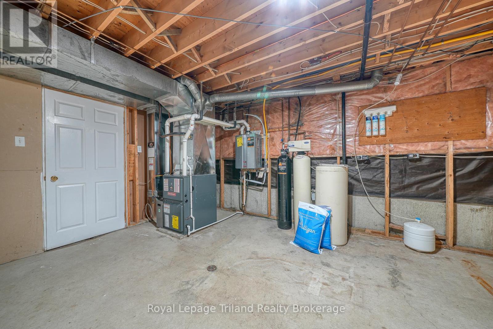 623 LANSDOWNE AVENUE - 41