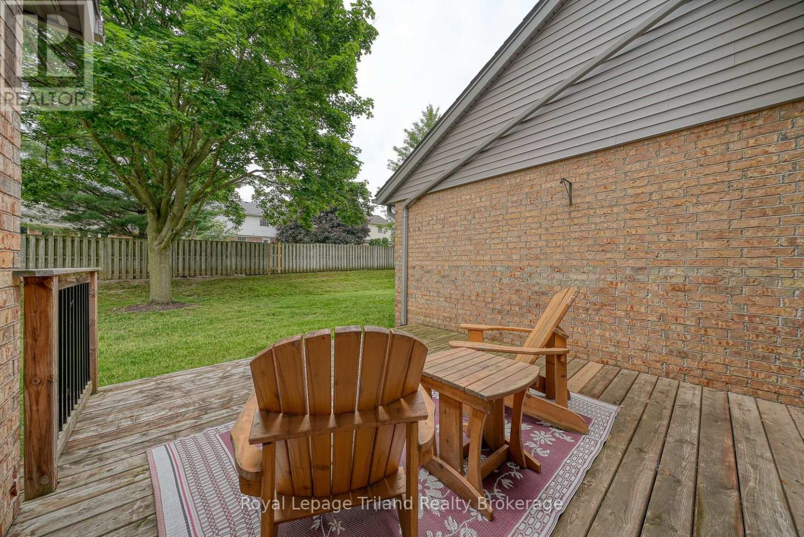 623 LANSDOWNE AVENUE - 43