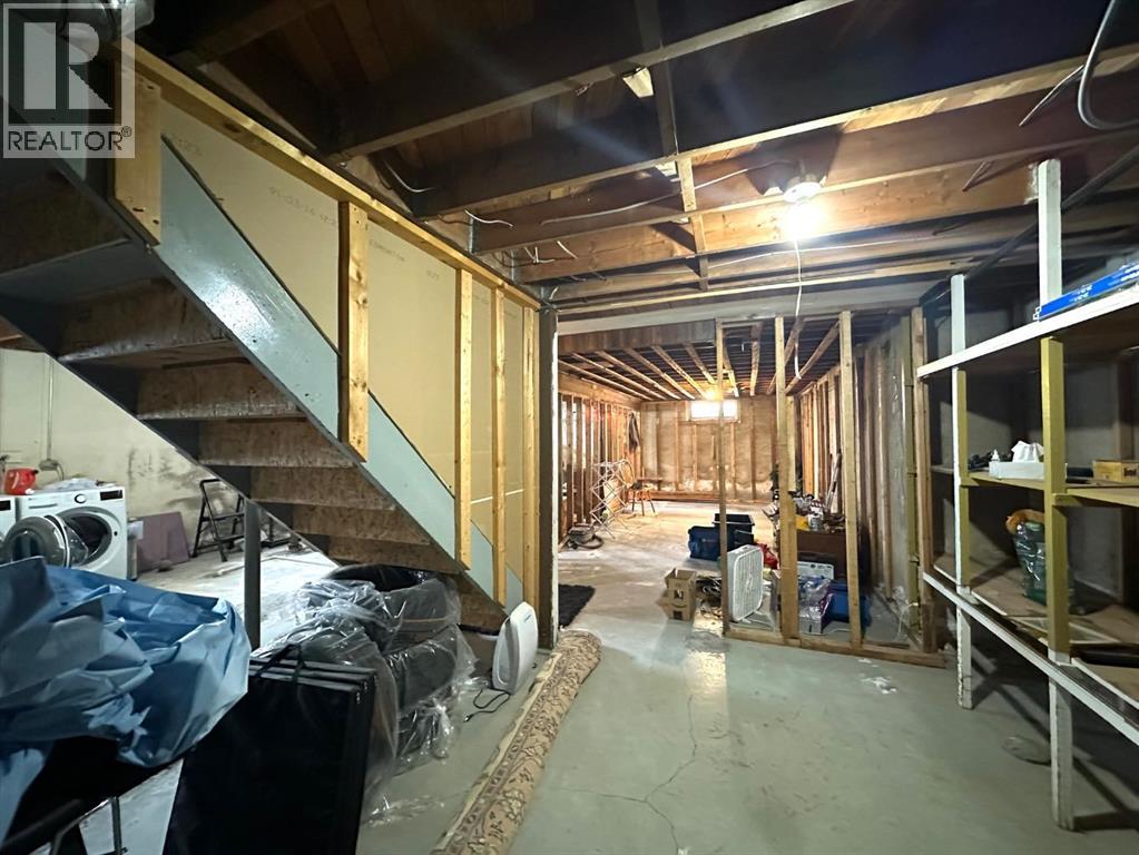 5240 50 Avenue - 17