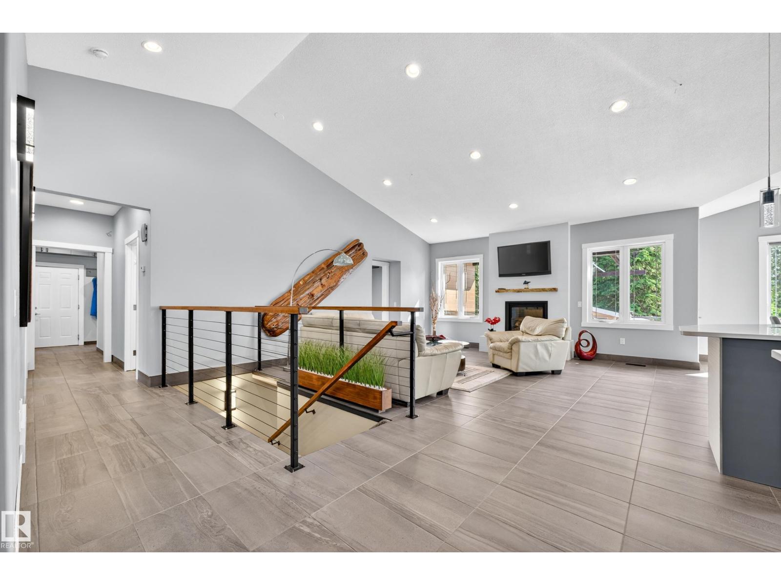 #86 53305 RGE ROAD 273 - 22
