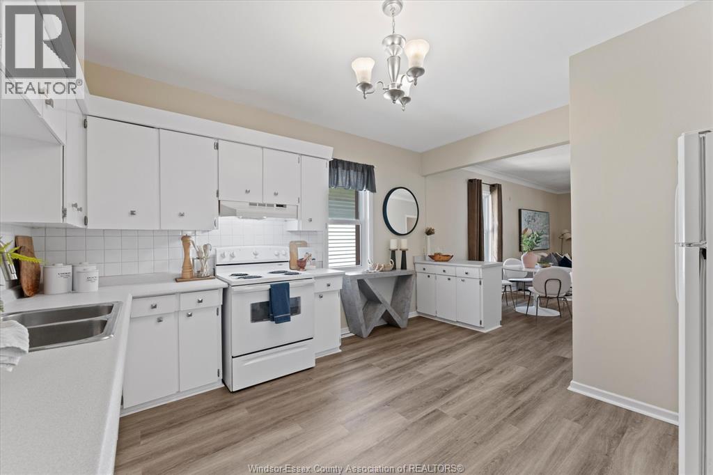 663 BROCK STREET - 16