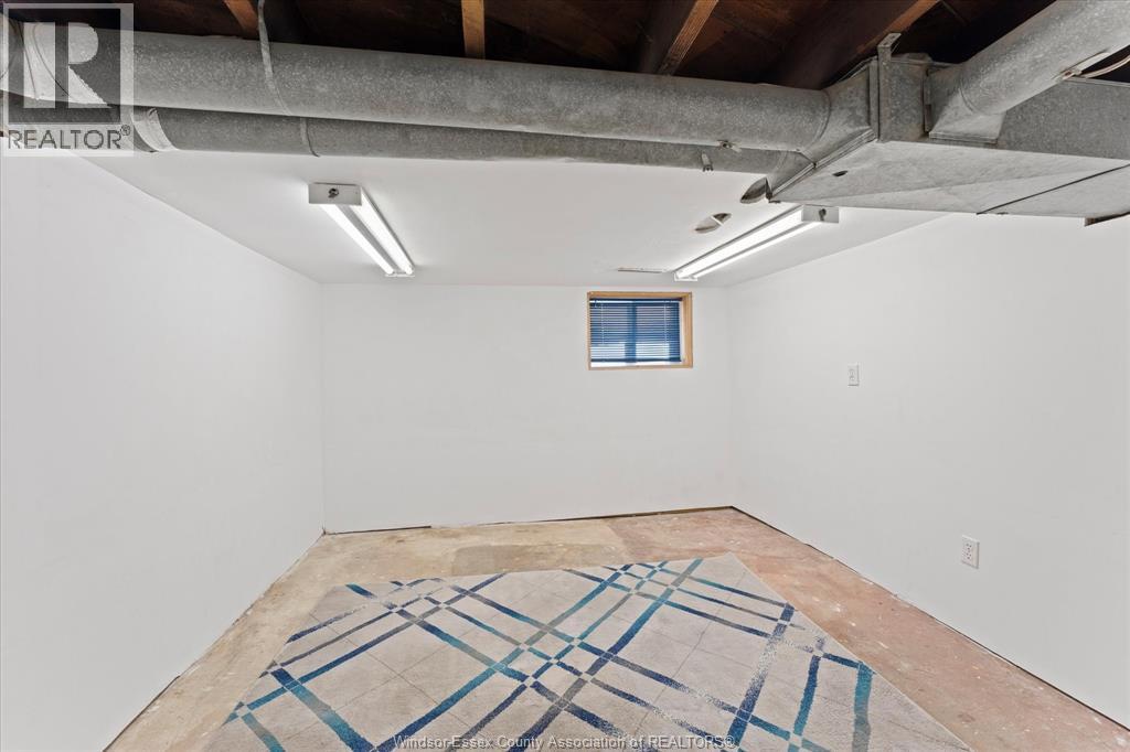 663 BROCK STREET - 28