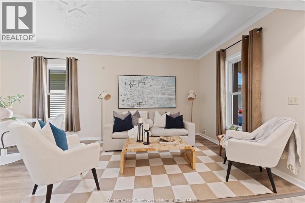 663 BROCK STREET - 8