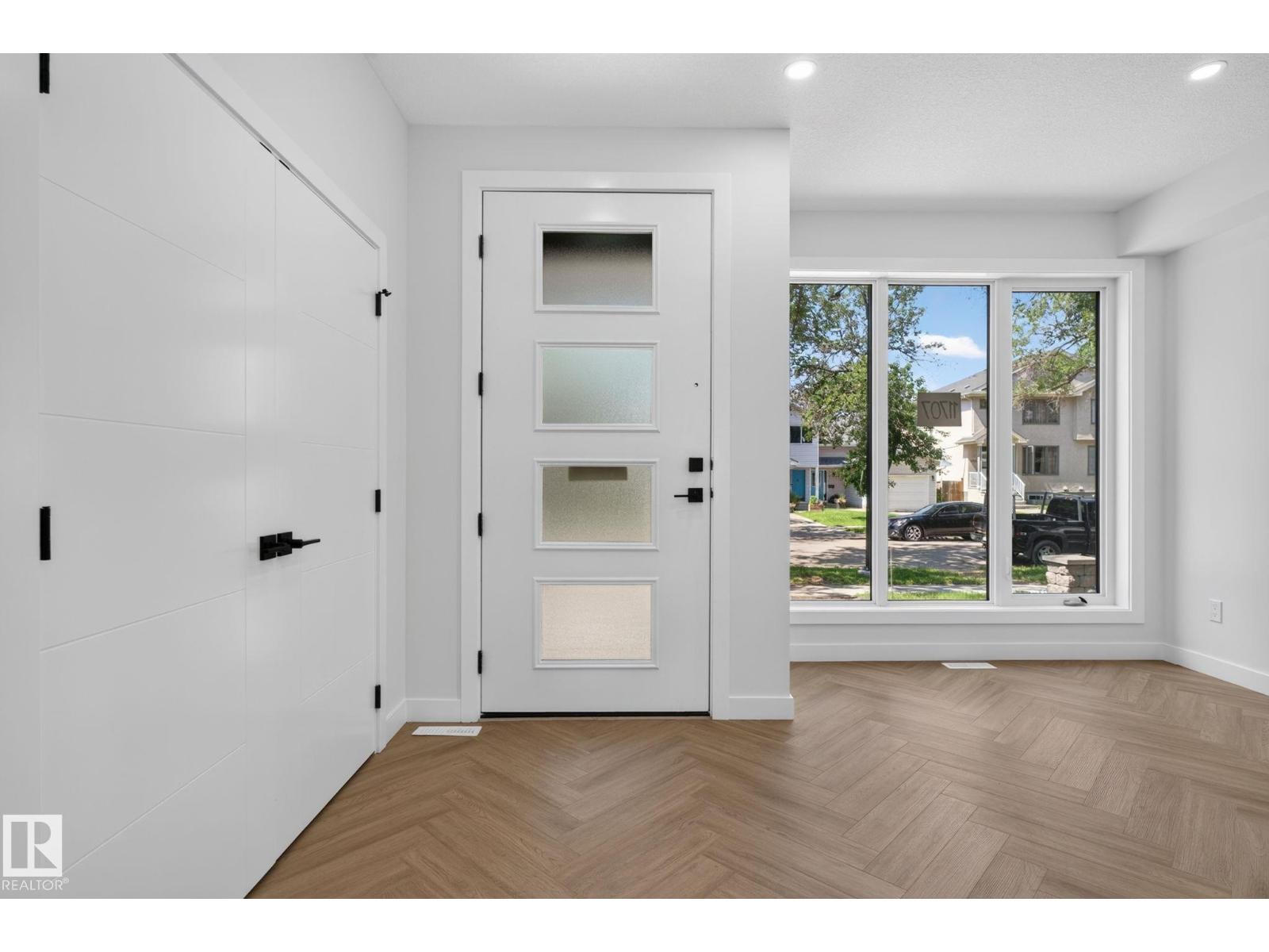 11707 123 ST NW - 6