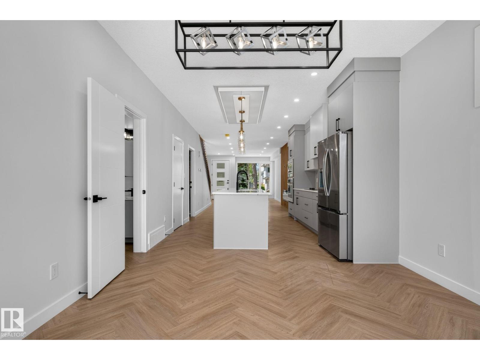 11707 123 ST NW - 18