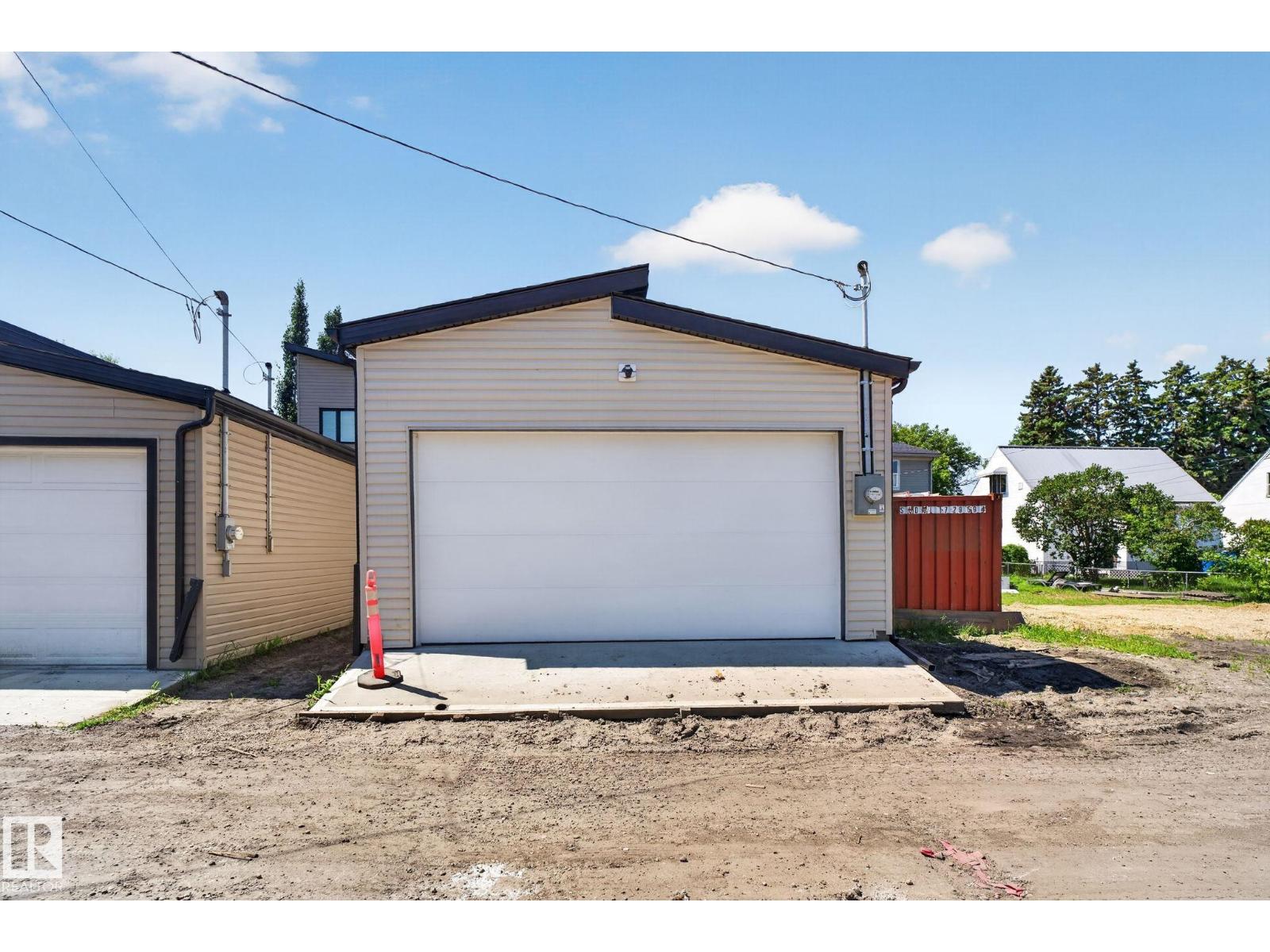 11707 123 ST NW - 52