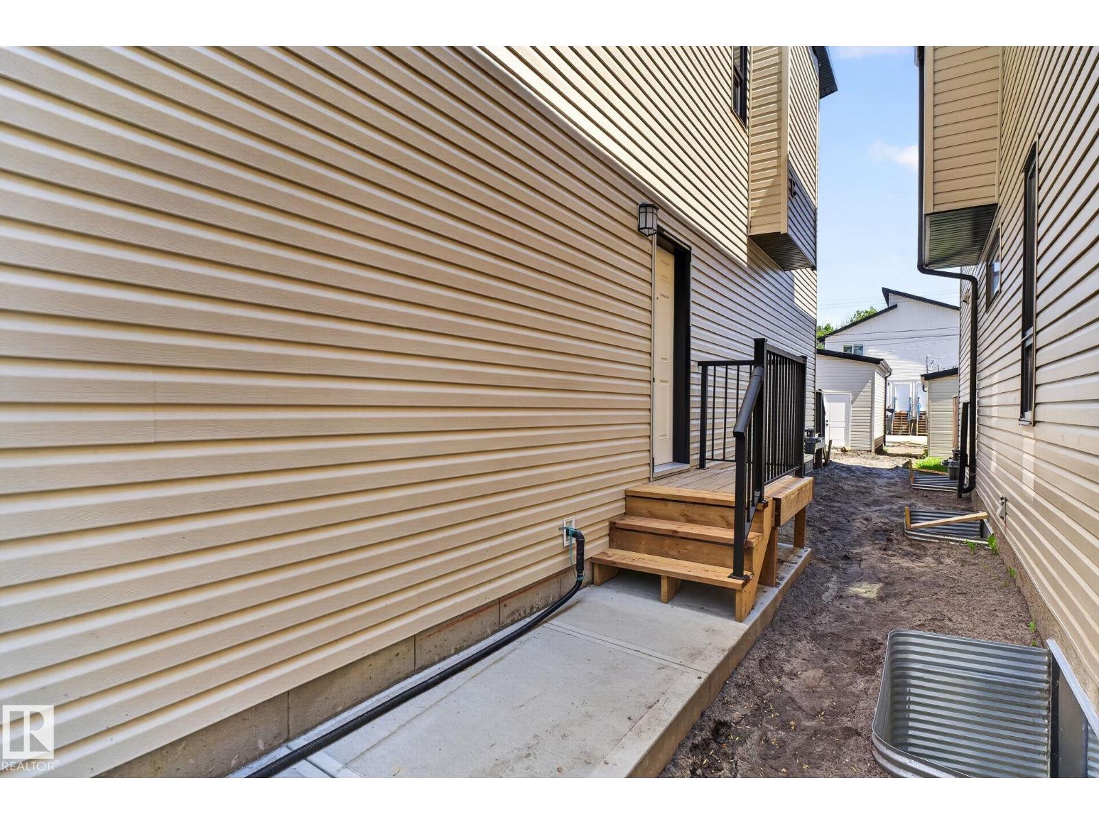 11707 123 ST NW - 50