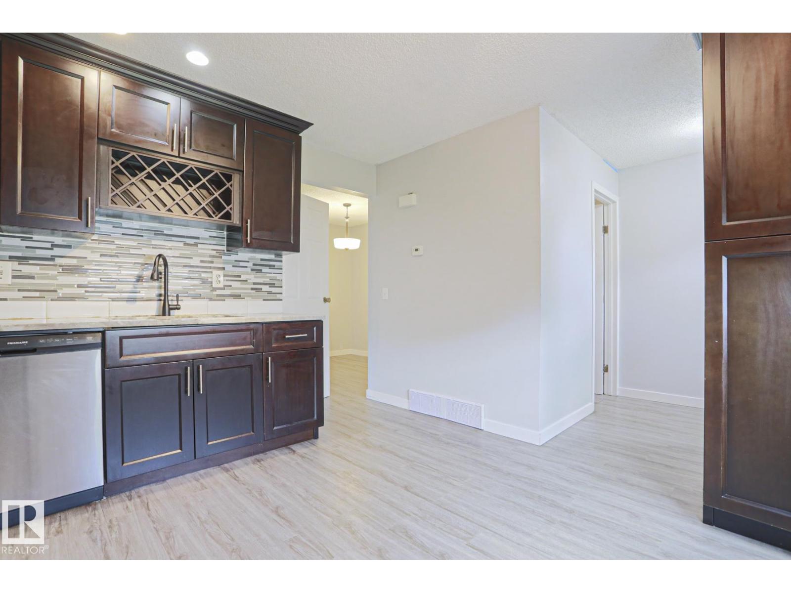 355 KIRKPATRICK CR NW - 12