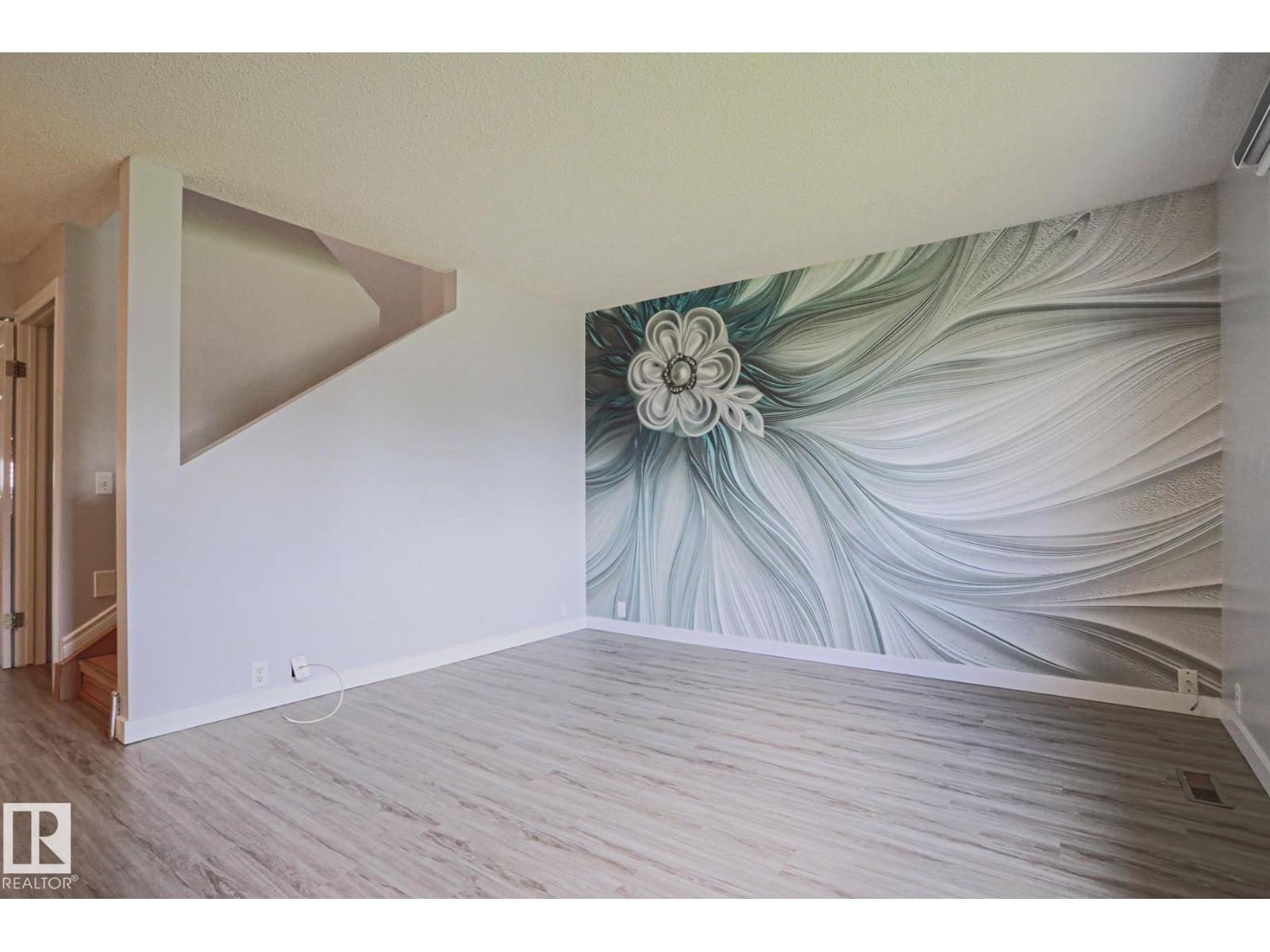 355 KIRKPATRICK CR NW - 3