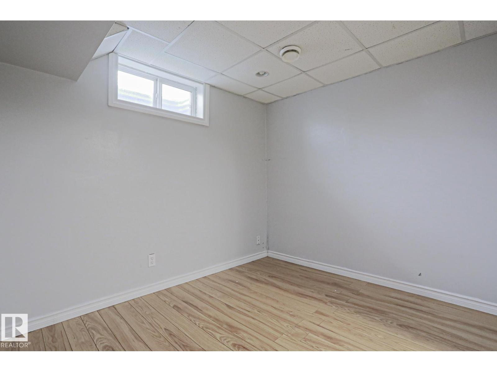 355 KIRKPATRICK CR NW - 38
