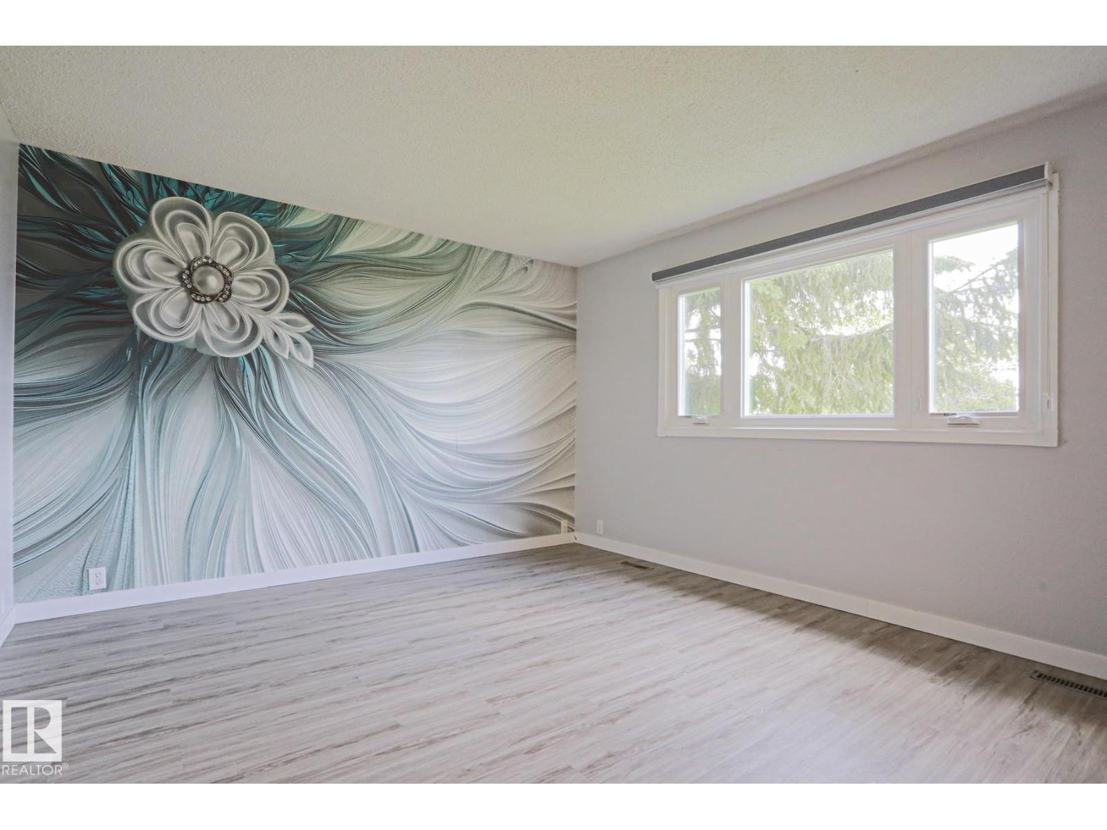 355 KIRKPATRICK CR NW - 2