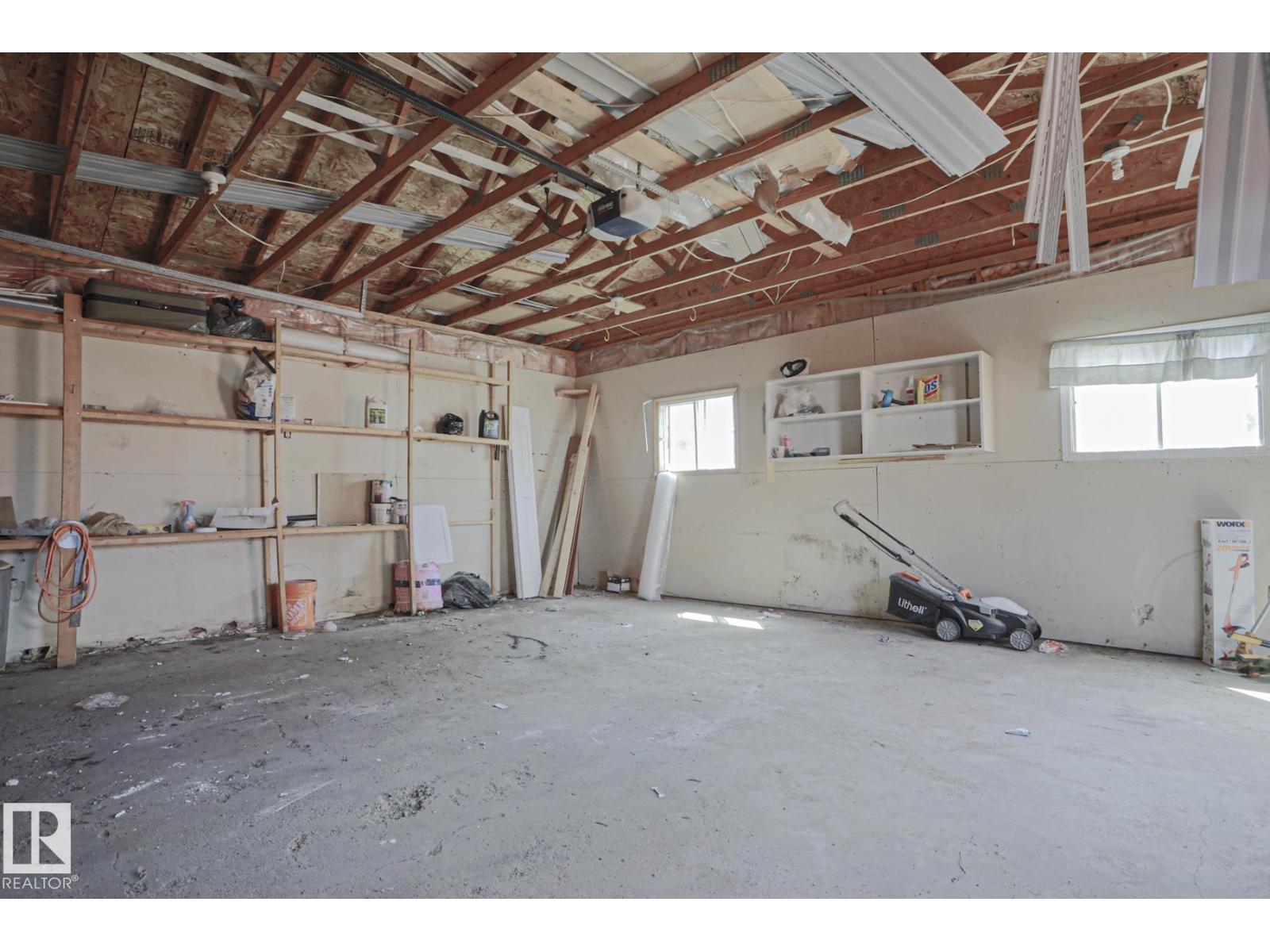 355 KIRKPATRICK CR NW - 52