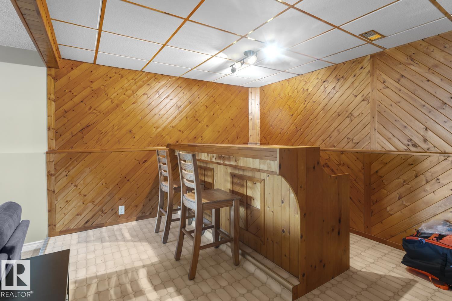 4104 43 ST - 27