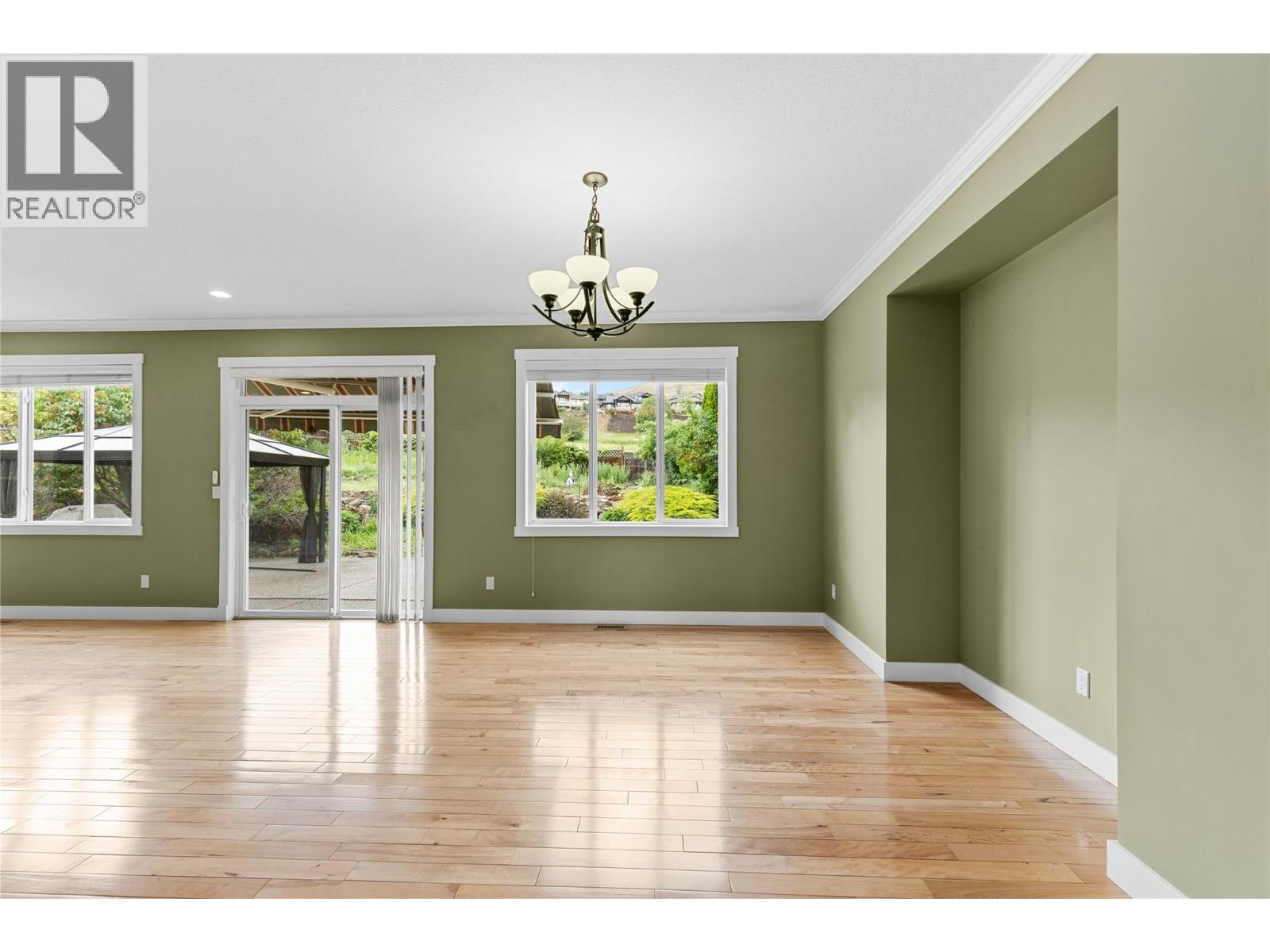 479 Middleton Way - 33