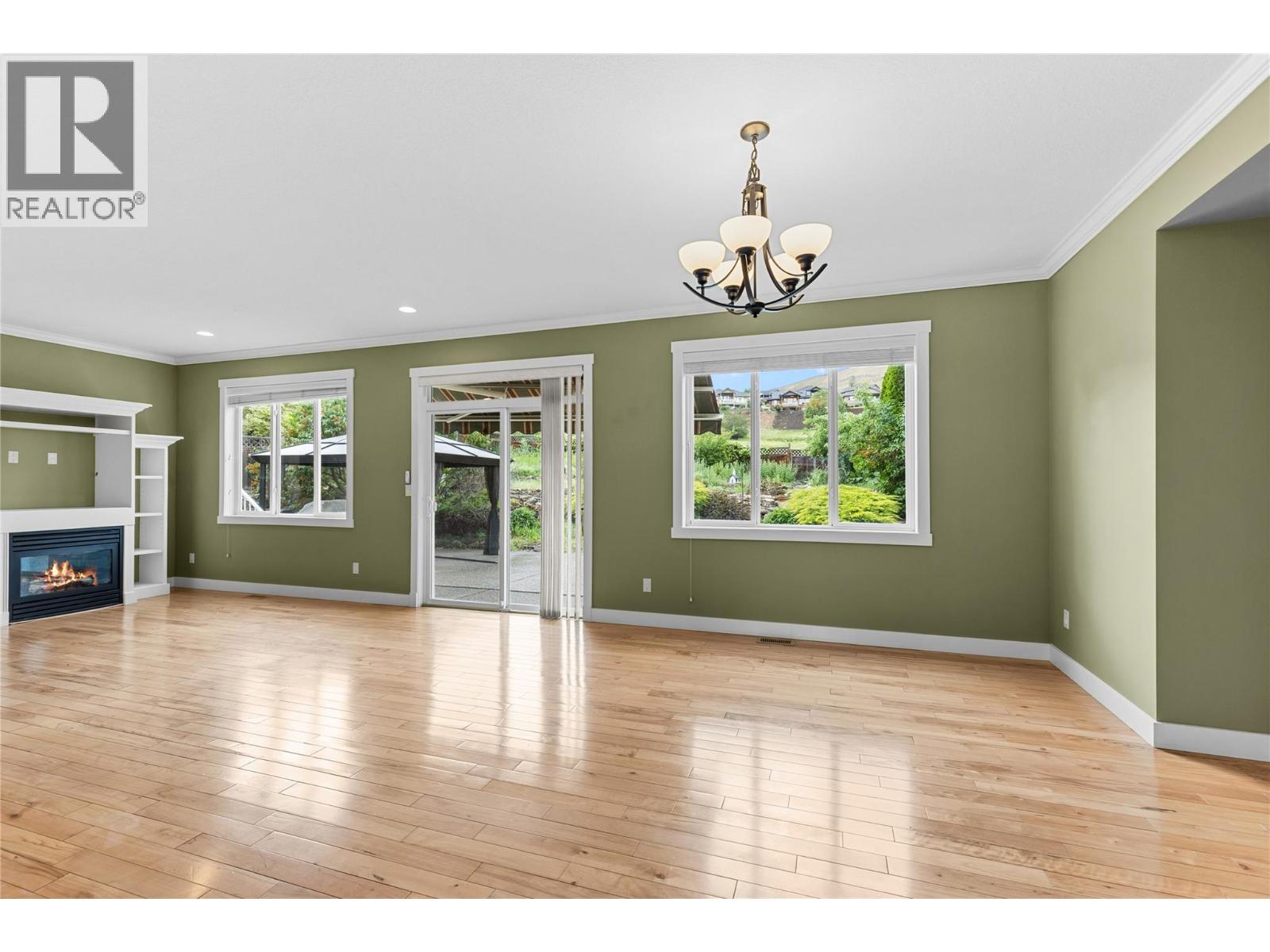 479 Middleton Way - 32