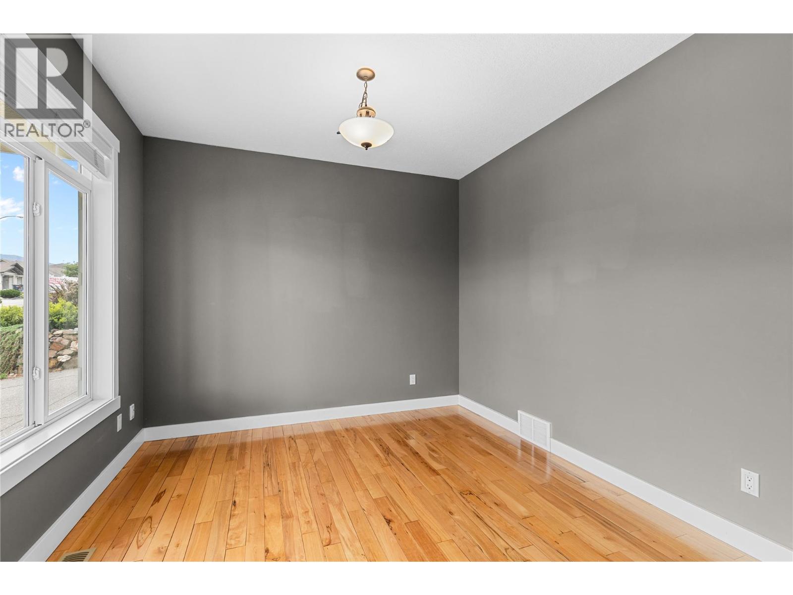 479 Middleton Way - 36