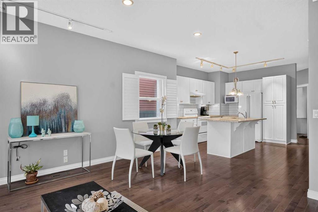 631 51 Avenue SW - 8