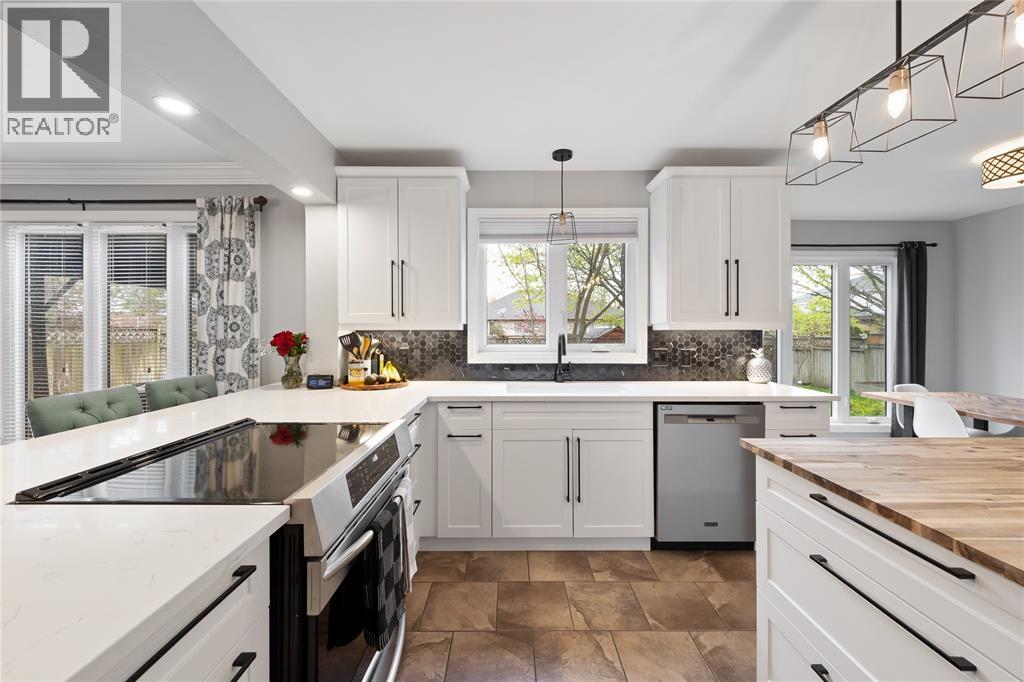 3020 MAIDSTONE CRESCENT - 13