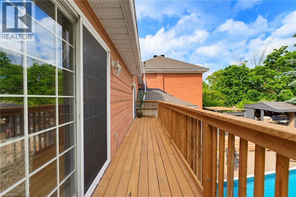 52 ROOSHILL Avenue - 19