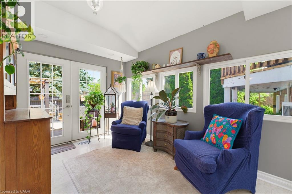 52 ROOSHILL Avenue - 11