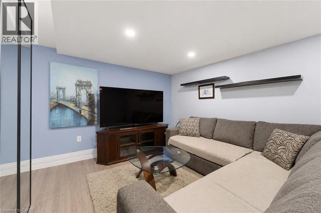 52 ROOSHILL Avenue - 29