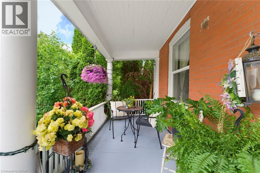 52 ROOSHILL Avenue - 44