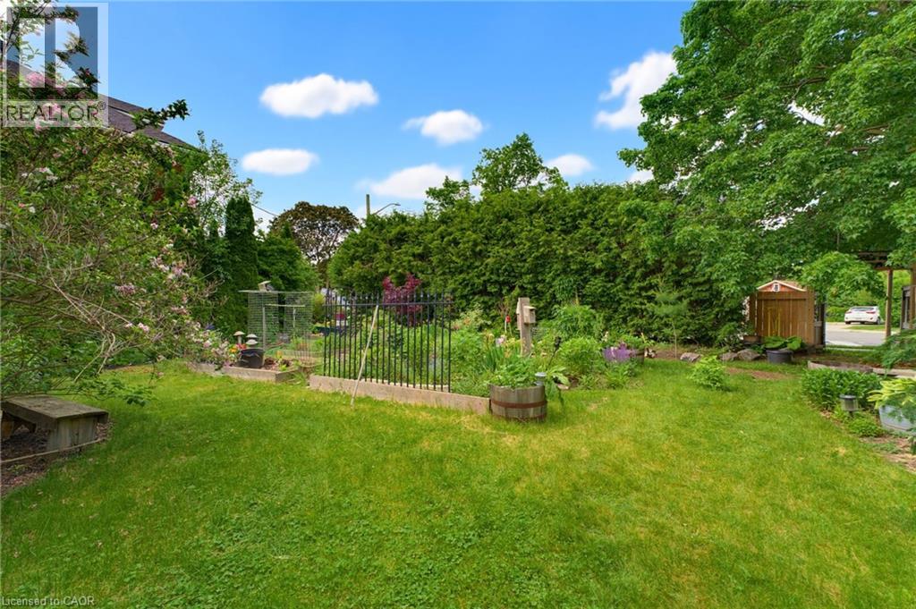 52 ROOSHILL Avenue - 40